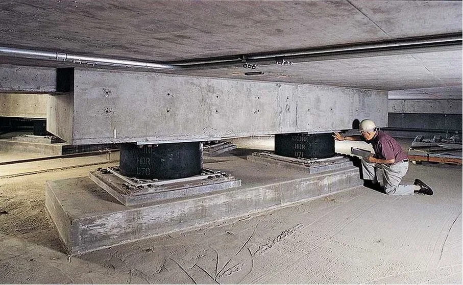 Base Isolation Seismic Design in Guelph: Protecting Structures with Engineered Flexibility